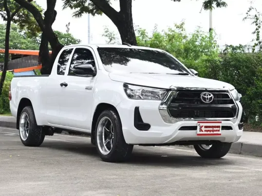 Toyota Revo 2.4 SMARTCAB Z Edition Entry 2022 รถบ้านมือเดียวใช้งานน้อยไมล์เพียง 2 หมื่นกว่าโล