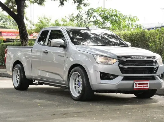 Isuzu D-Max 1.9 SPACE CAB S 2021 กระบะใช้งานในครอบครัวไม่เคยบรรทุก ขายพร้อมของแต่งทั้งคัน