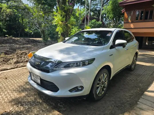 2014 Toyota HARRIER 2.5 Hybrid รถบ้านมือเดียว