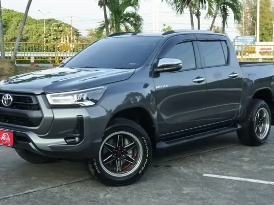 NEW TOYOTA HILUX REVO  2.4 PRERUNNER MID สี่ประตูโฉมหมูป่า ปี2020(แท้) เกียร์ ธรรมดา