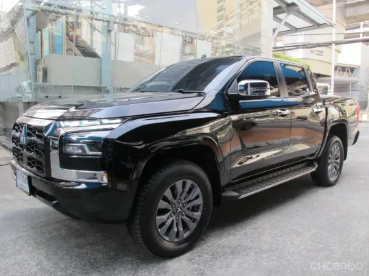 2024 MITSUBISHI TRITON DOUBLE CAB 2.4 PLUS ULTRA รุ่นTOP เกียร์ธรรมดา สีดำ วิ่งน้อย 1,185 กม ใหม่มาก