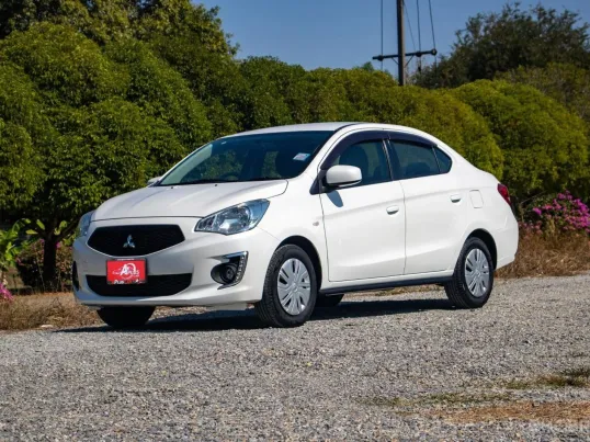MITSUBISHI ATTRAGE  1.2 GLX ปี2018 เกียร์ AUTO สีขาว