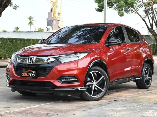 Honda HR-V 1.8 RS 2018 รถบ้านมือเดียวใช้งานน้อย ตัวพิเศษชุดแต่งศุนย์รอบคัน
