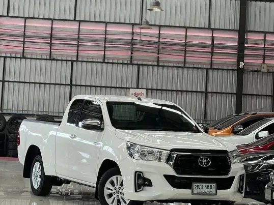 2019 Toyota Hilux Revo 2.4 รถกระบะ 