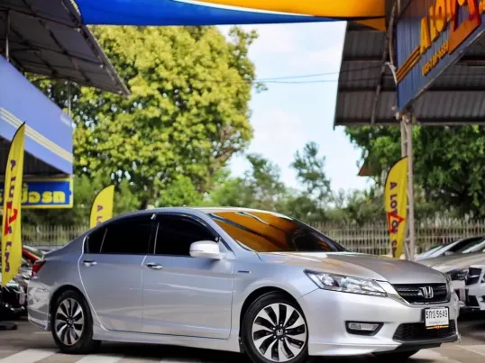 Honda Accord 2.0 Hybrid ปี2015 เดิมจัด ประหยัดจริง 20+ Km/ลิตร ไม่เคยมีอุบัติเหตุ สภาพใหม่จัด เดิมๆ