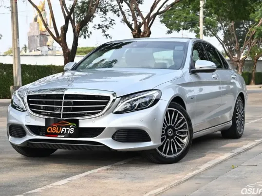 Benz C350e 2.0 W205 Exclusive 2018 รถบ้านมือเดียวใช้งานน้อยไมล์เพียง 1 หมื่นกว่าโล