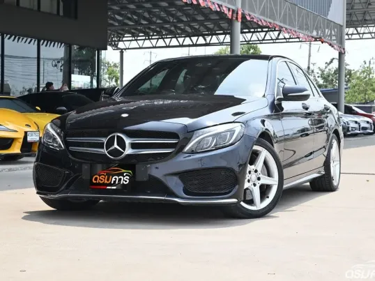 Benz C300 2.1 W205 Blue TEC HYBRID AMG Dynamic 2015 รถบ้านใช้งานงานน้อยตัวท๊อปสุดชุดแต่งศุนย์ทั้งคัน
