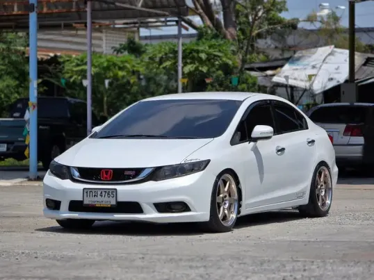 ซื้อขายรถมือสอง Honda Civic FB 2.0 Navigator AT ปี 2012