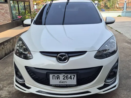 2013 Mazda 2 elegance limited edition รถเก๋ง 4 ประตู สีขาว ออกรถฟรี