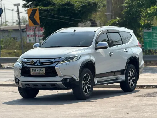 Mitsubishi Pajero Sport 2.4 GT 2WD ฟรีดาวน์ รถมือเดียว วิ่งน้อย 
