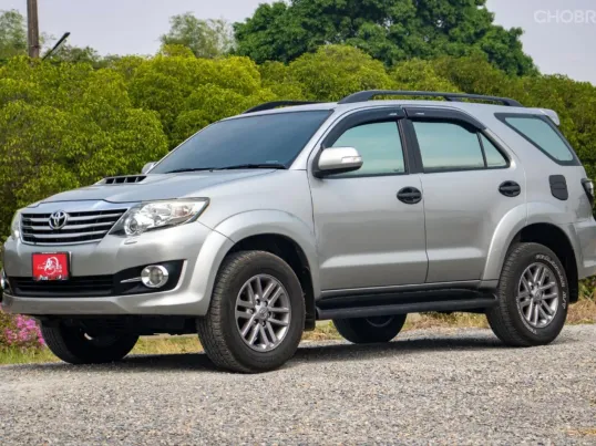 TOYOTA FORTUNER CHAMP 3.0 4WD VSC TOPปี2014 7ที่นั่ง เกียร์ AUTO โฟร์วิล