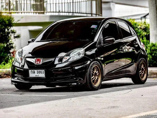 2012 Honda Brio 1.2 รถเก๋ง 5 ประตู 