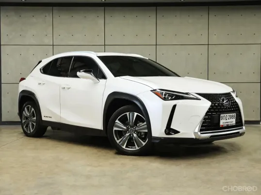 2021 Lexus UX300e 0.0 Premium SUV AT ไมล์แท้ 2 หมื่น รถมือเเรกจากป้ายเเดง B2966