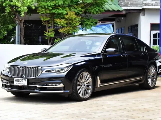 2017 BMW 7 Series 3.0 740Li รถเก๋ง 4 ประตู 