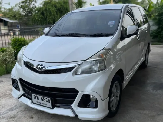 2015 Toyota AVANZA 1.5 Touring SUV รถสวยน้อตไม่ขยับ