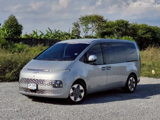 HYUNDAI STARIA 2.2 SEL (รุ่นท็อป) ปี 2022 มือแรก ใช้งานน้อย เซอร์วิสศูนย์ พึ่งเปลี่ยนน้ำมันเครื่อง