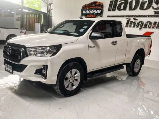 Toyota Revo Smart Cab 2.4 J Plus Prerunner เกียร์ธรรมดา ปี 2020 ผ่อนเริ่มต้น 6,*** บาท