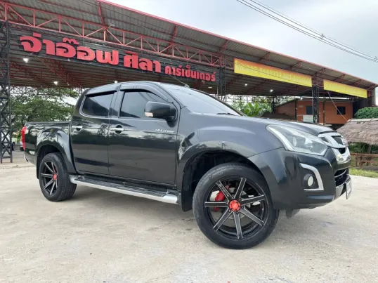 2017 Isuzu D-Max All new Cab4 Hi-Lander 1.9 L MT รถกระบะ 