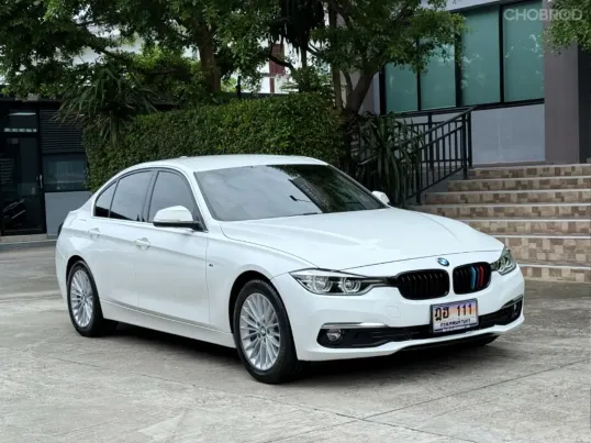 2018 BMW 320D F30LCI รถมือเดียวป้ายแดง วิ่งน้อยเพียง 54,000กม สภาพเหมือนรถใหม่ รถไม่มีอุบัติเหตุครับ