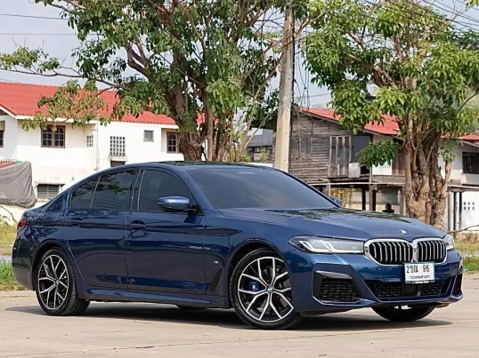 2022 BMW 5 Series 2.0 530e รถเก๋ง 4 ประตู รถบ้านมือเดียว ไมล์น้อย เจ้าของขายเอง 