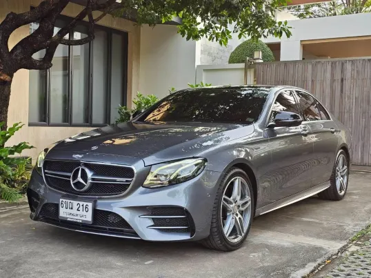 ขายรถสวยที่บ้านรถใช้เอง BENZ E220d AMG Dynamic (CBU) ตัว TOP ประกอบนอก ปี2016 ชุดแต่ง E53 AMG แท้ 