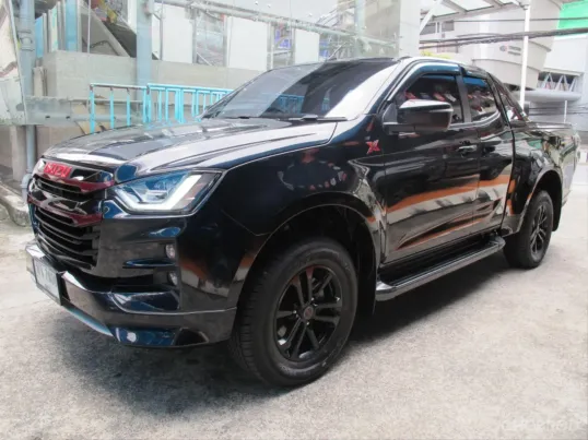 2023 ISUZU DMAX CAB HI-LANDER 1.9 X-SERIES เกียร์ธรรมดา สีดำ  รถสวยสภาพใหม่ ฟรีดาวน์ 