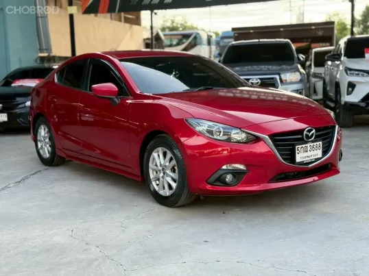 2016 Mazda 3 2.0 (4Door) รถเก๋ง 4 ประตู ออกรถง่าย ไมล์น้อย 70,000 Km 