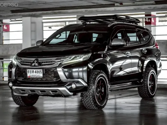 Mitsubishi Pajero Sport 2.4 4WD 2017 รถบ้านพร้อมใช้งาน!