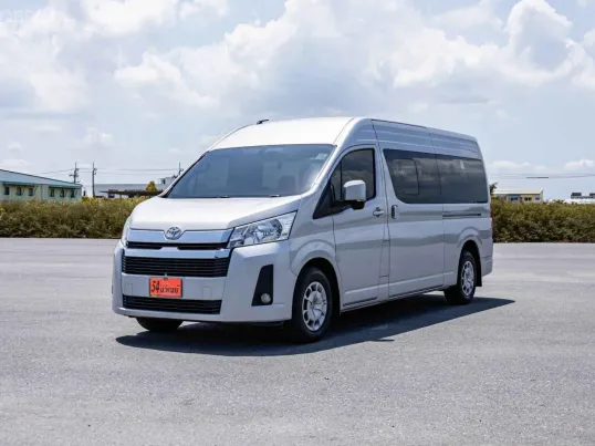 2020 TOYOTA COMMUTER 2.8 GL MT