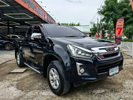 Isuzu D-Max All New Blue Power Spacecab Hi-Lander 1.9 L ปี 2017จด2018 ผ่อนเริ่มต้น 6,xxx บาท