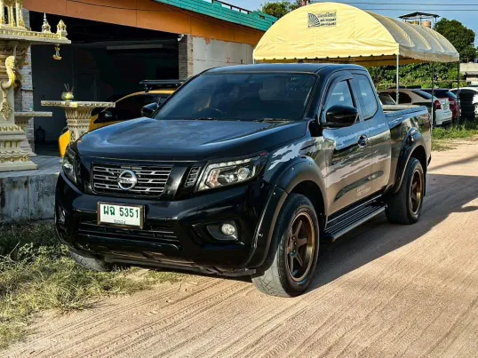 Nissan Navara NP300 King Cab 2.5 Calibre E Black Edition ธรรมดา ปี 2018 ผ่อนเริ่มต้น 5,xxx บาท