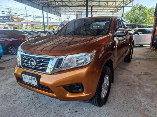 Nissan Navara NP300 King Cab 2.5 E ธรรมดา ปี 2018จด2019 ผ่อนเริ่มต้น 4,xxx บาท