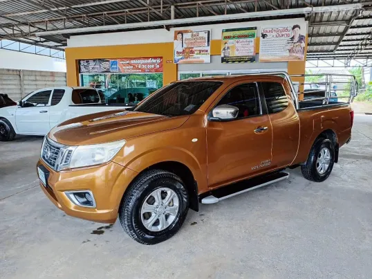 Nissan Navara NP300 King Cab 2.5 E ธรรมดา ปี 2017 ผ่อนเริ่มต้น 4,xxx บาท