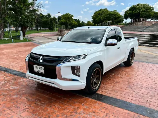 Mitsubishi Triton All New Mega Cab 2.5 GLX เกียร์ธรรมดา ปี 2019 ผ่อนเริ่มต้น 5,*** บาท