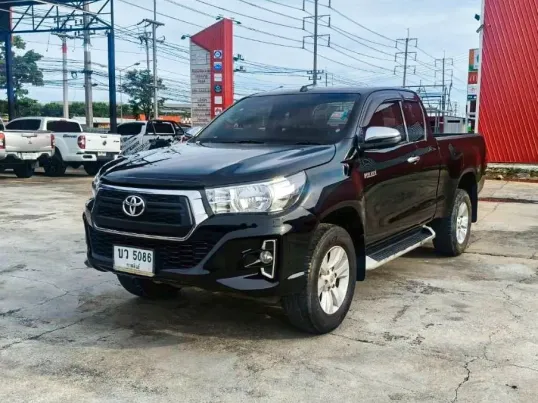 Toyota Revo Smart Cab 2.4 J Plus Prerunner เกียร์ธรรมดา ปี 2019 ผ่อนเริ่มต้น 7,xxx บาท