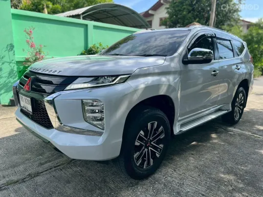 Mitsubishi Pajero Sport 2.4 GT-Plus 2020 รถสภาพสวยไมล์น้อย