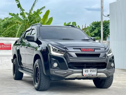 Isuzu V-Cross รถมือเดียวป้ายแดง สีเดิมทุกชิ้น