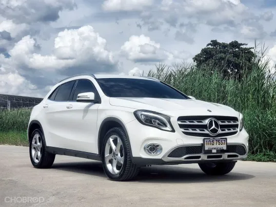 Mercedes-Benz GLA200 1.6 W156 Urban เบนซิน A/T ปี 2019