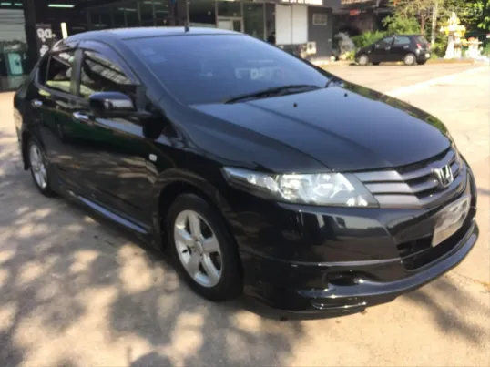 2010 Honda CITY 1.5 i-VTEC รถเก๋ง 4 ประตู เจ้าของขายเอง