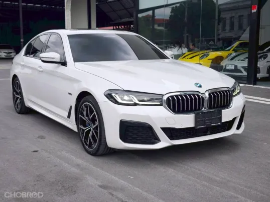 2022 BMW 530e 2.0 LCI Msport สีขาว