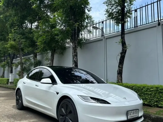 Tesla Model 3 LONG RANGE 4WD 2024 รถบ้าน ราคาพิเศษ