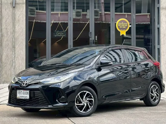 Toyota Yaris 1.2 Sport เกียร์ออโต้ ปี2021