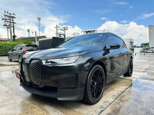 BMW iX xDrive40 2022 พร้อม BSI & Warranty 6 ปี