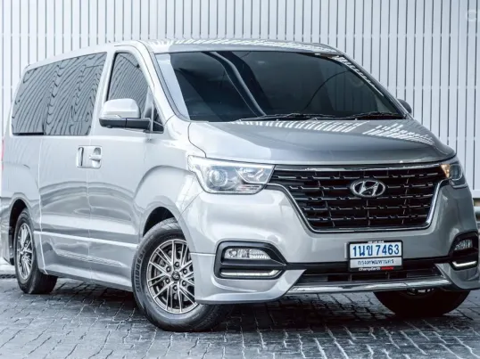 2021 Hyundai H-1 Deluxe AT
