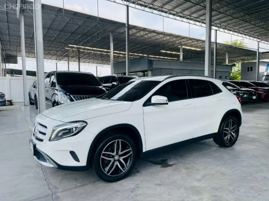 MERCEDES-BENZ GLA 1.6 Urban W156 ปี 2017 รถสวย สภาพพร้อมใช้ ไมล์น้อย รับประกันตัวถังสวย