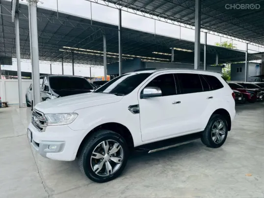FORD EVEREST 2.2 TITANIUM PLUS ปี 2018 รถสวย มือแรกออกห้าง พร้อมใช้ ไมล์น้อย TOP รับประกันตัวถังสวย