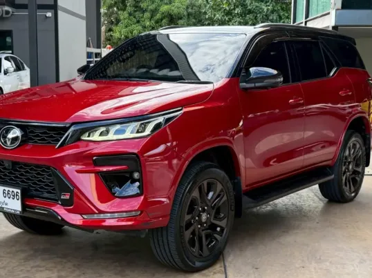 2022 Toyota Fortuner 2.8 GR Sport SUV ดาวน์ 0% รถสวย ไมล์น้อย มือเดียวป้ายแดง 