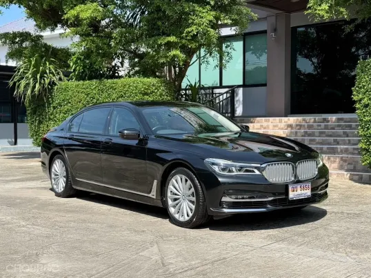 2017 BMW SERIES7 740LI G12 รถมือเดียวออกป้ายแดง รถวิ่งน้อย เข้าศูนย์ทุกระยะ ไม่เคยมีอุบัติเหตุครับ