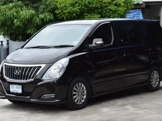 Hyundai H1 Delux  ปี 2018 วิ่ง 12*,*** กม เครื่องยนต์ ดีเซล เทอโบแปรผัน ขนาด 2.5 ลิตร