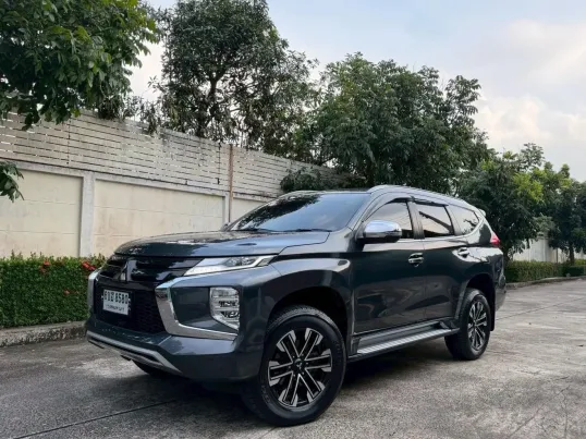 Mitsubishi Pajero Sport 2.4 ปี 2023 ดีเซล ไมล์เพียง 30,000 กม. รถบ้านมือเดียวป้ายแดง  